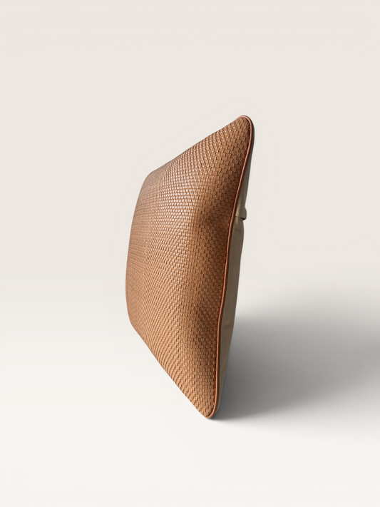 Classic Cushion I Nude