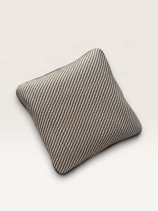 TWILL | WHITE ARCHIVE