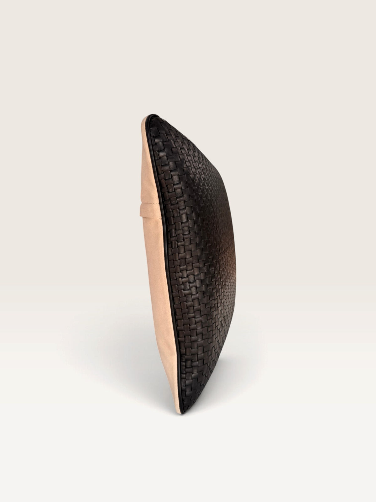 CESAR | BLACK