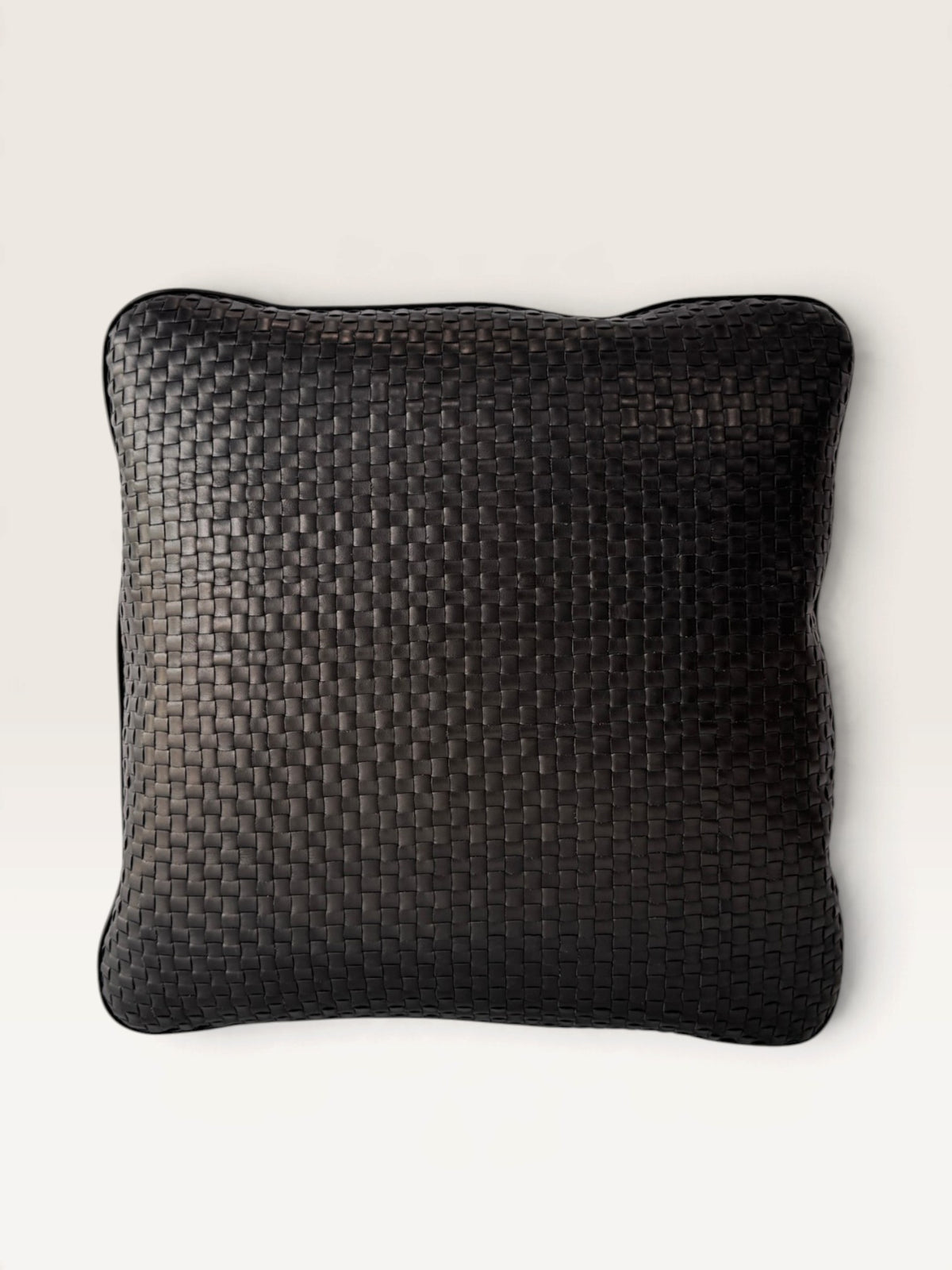 CESAR | BLACK