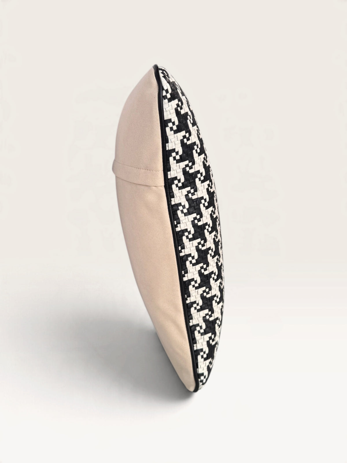 HOUNDSTOOTH CUSHION | BLACK WHITE UNIQUE PIECE