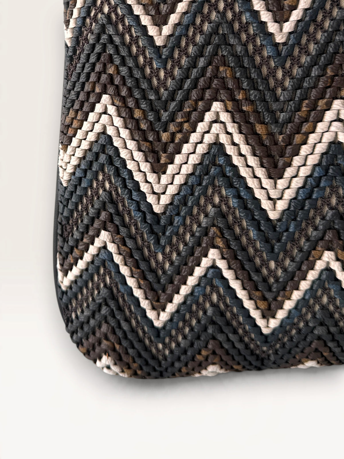 V EMBROIDERY CUSHION | MULTICOLOUR