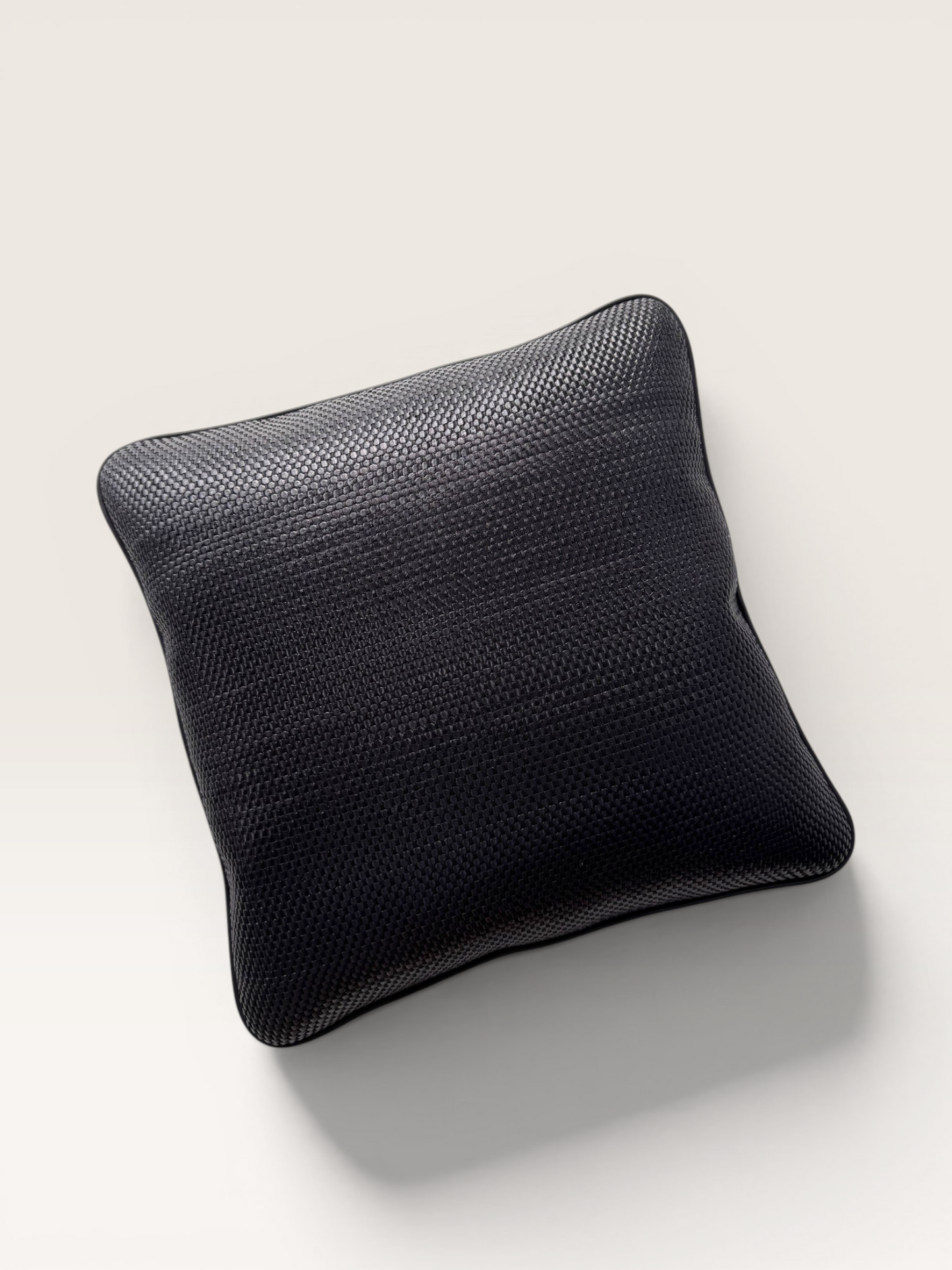 Icone I Black